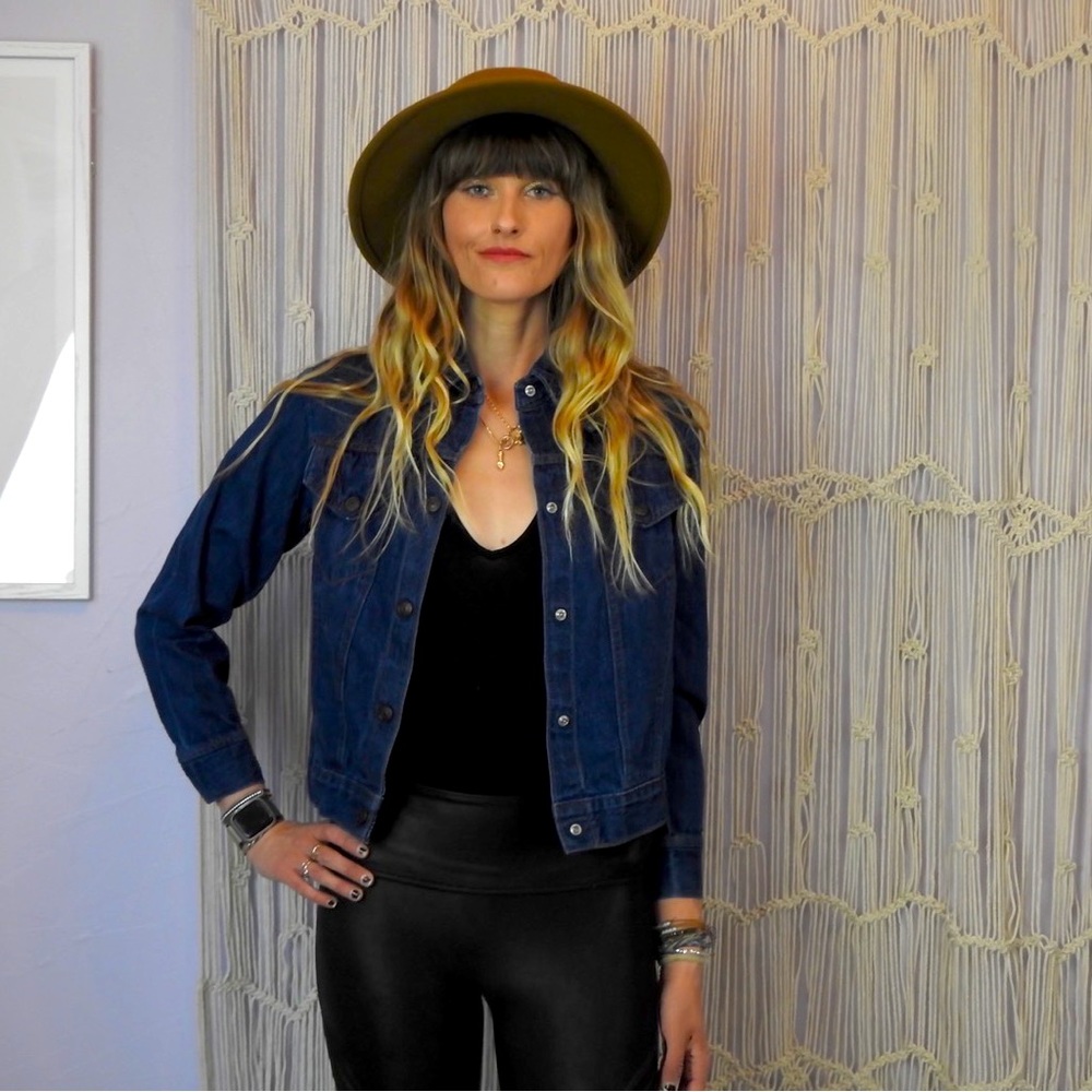 70’s Levi’s orange tab vintage jean jacket size Small